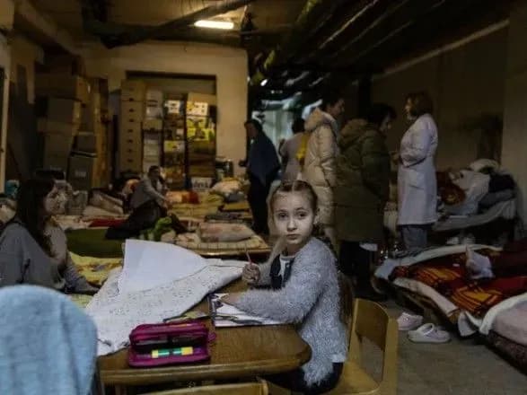 Звуки війни: як допомогти дитині не боятися сирени й гучних вибухів