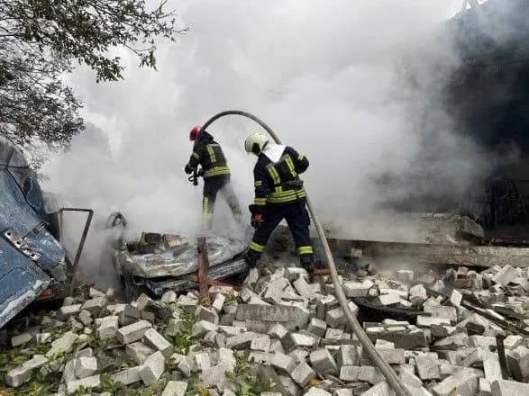 Через ворожі удари немає світла у 5 областях, в інших є порушення - ДСНС