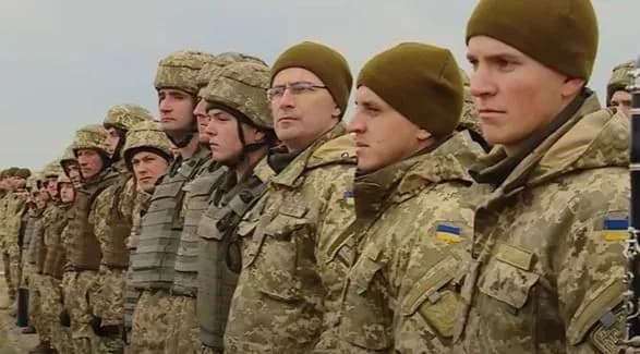 Первоочередная потребность ВСУ в зимней форме закрыта - Минобороны