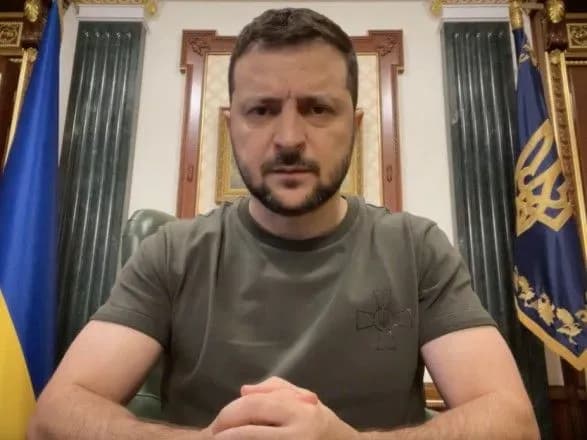 Боєприпаси для «Хаймарсів» та протирадарні ракети: Зеленський про новий пакет допомоги від США