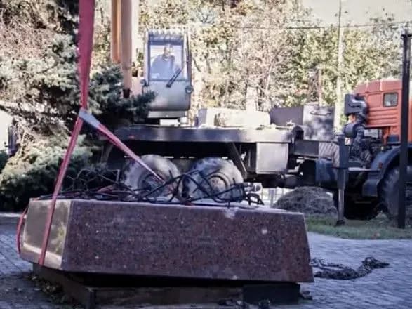 У Маріуполі окупанти знесли пам'ятник жертвам Голодомору