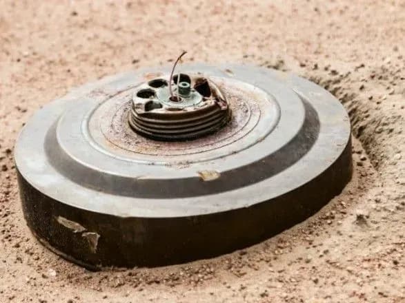 У Мінцифри нагадали, що в чатбот "єВорог" приймають повідомлення про вибухонебезпечні предмети