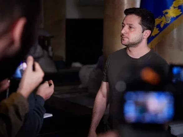 "Никто не готовит мне завтраки": Зеленский о семейной жизни во время войны