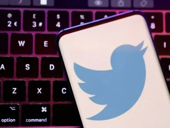 Ілон Маск заявив про "ймовірне" відновлення продажів синіх галочок Twitter