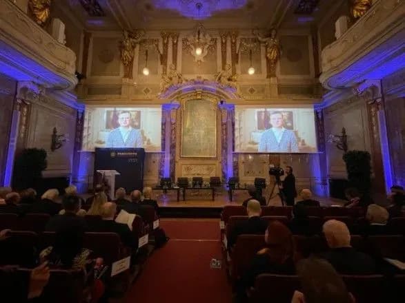 Кулеба про війну з рф: Україні та світу потрібна перемога, а не нічия