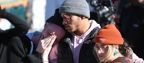 Злочин на ґрунті ненависті: у Колорадо хлопець у ЛГБТК-клубі вбив 5 людей, більше 30 — травмовані