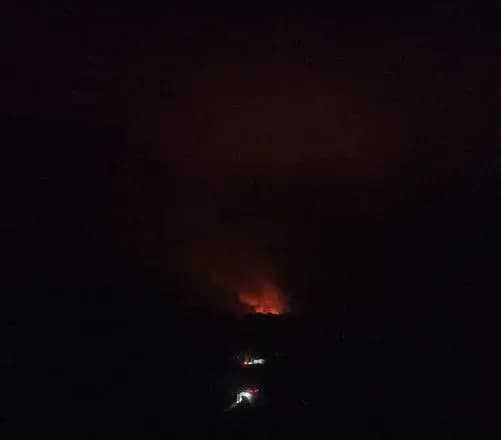 Херсон під обстрілом окупантів: загорівся житловий будинок