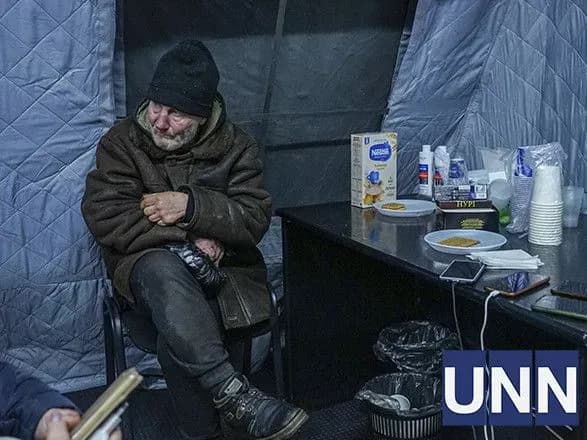 Чаю попити, гаджети зарядити: як працюють "Пункти Незламності" у Києві