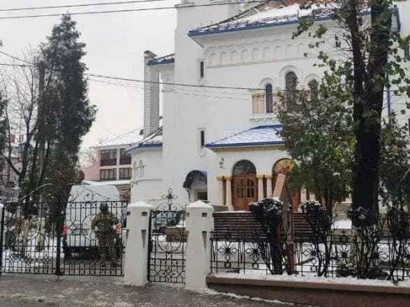 Чернівецько-Буковинська єпархія УПЦ заявила, що до них прийшла з обшуками СБУ