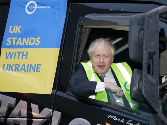 Джонсон звернувся до британських виробників медикаментів із закликом допомогти українським лікарням