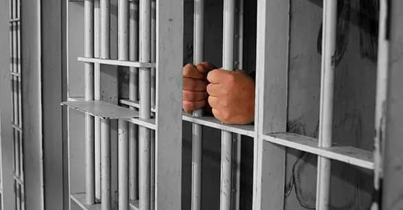 Окупанти вивезли понад 2 тис. українських ув'язнених до рф: деталі