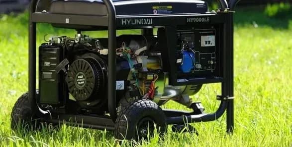 Україна у листопаді збільшила імпорт пального і генераторів - Мінекономіки