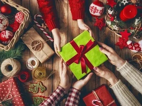 В очікуванні Святого Миколая: як обрати безпечну дитячу іграшку