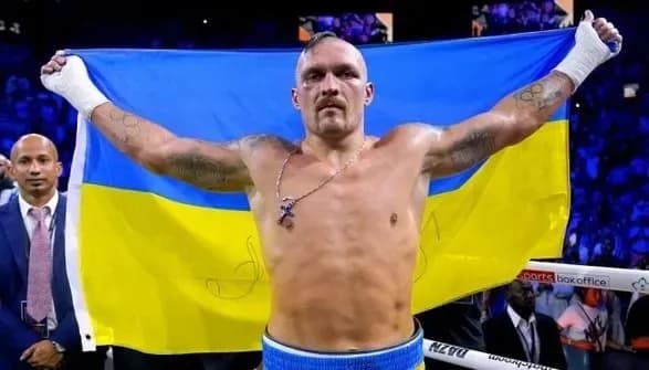 Усика зобов’язали провести бій проти чемпіона з Великої Британії
