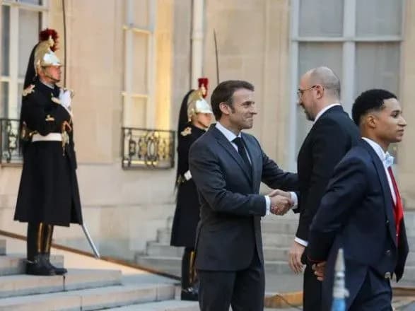 "Допомога друзів наближає перемогу": Шмигаль зустрівся з Макроном
