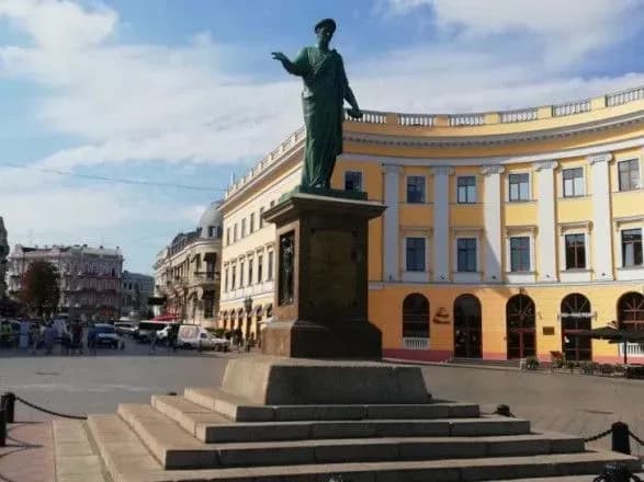 На Одещині через відключення світла промисловості пропонують перейти на нічні зміни