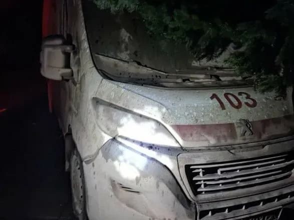 "Швидка" потрапила під ворожий обстріл у Куп'янську, поранено фельдшера