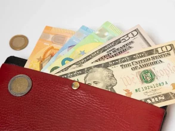 Яким буде курс гривні до кінця року та від чого залежатиме у наступному - розповів економіст