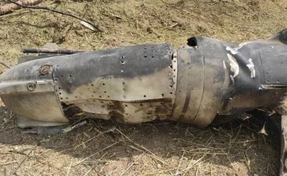 У Міноборони розповіли, що робити, якщо знайшли уламки ворожого дрону чи ракети