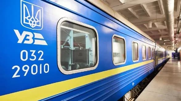 Німецький перевізник Deutsche Bahn передав 63 генератори "Укрзалізниці"