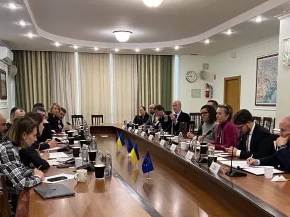 Послы G7 готовы присоединиться к мониторингу реформы градостроительства в Украине: детали