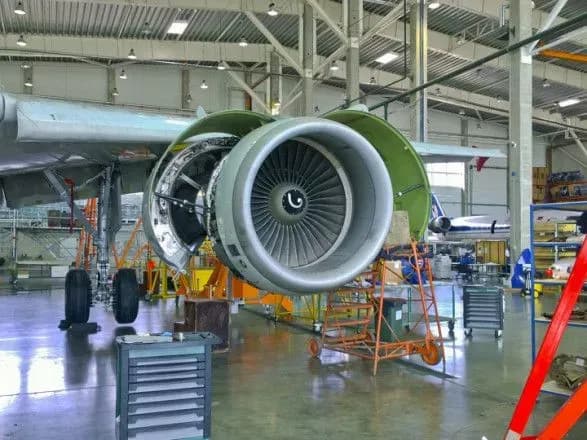 Казахстан допоможе росії з авіакомплектуючими та літаками