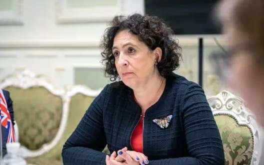росія прагне не миру, а скорення України: посол Британії прокоментувала ранкову атаку рф