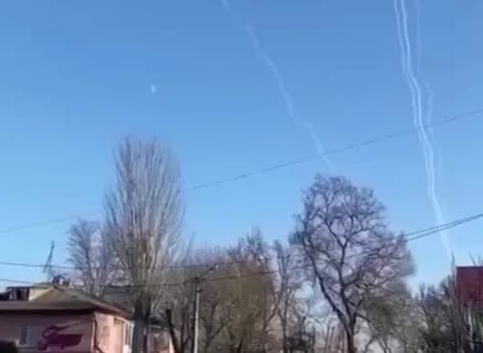 У Криму місцеві чули вибухи