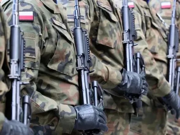 У Польщі росіянина та білоруса звинувачують у роботі на ГРУ