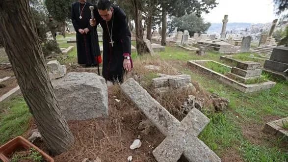 Двох ізраїльських підлітків заарештували за вандалізм на християнському цвинтарі в Єрусалимі