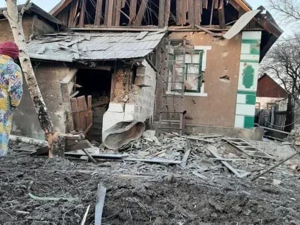 Донеччину вночі ворог обстрілював по лінії фронту і в тилу: в ОВА показали наслідки