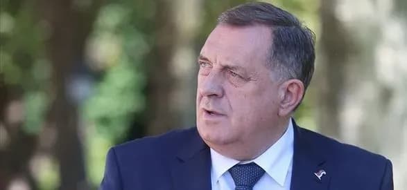 Лідер боснійських сербів виступив на захист нагородження путіна почесною медаллю