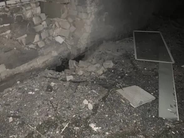 рашисти продовжують воювати з дитячою лікарнею у Херсоні: вдарили по місцю надання допомоги немовлятам