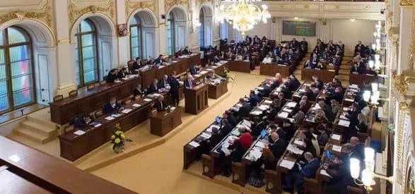 Уряду Чехії загрожує вотум недовіри