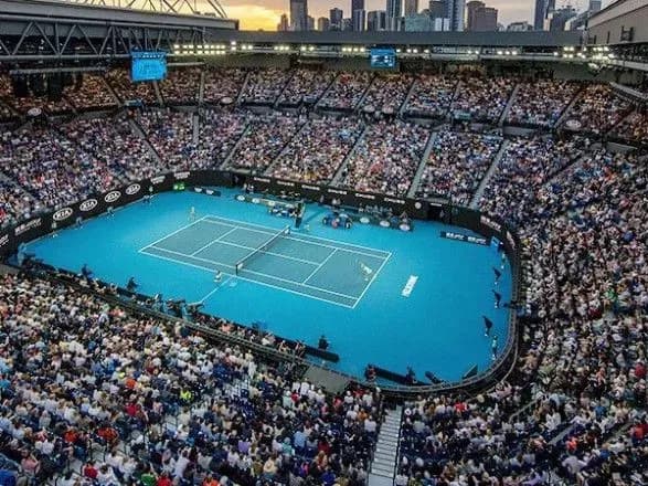 На тенісному турнірі Australian Open заборонили прапори рф та білорусі