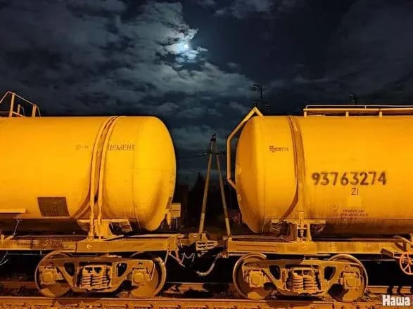 Росія у цистернах перекидує живу силу до Білорусі