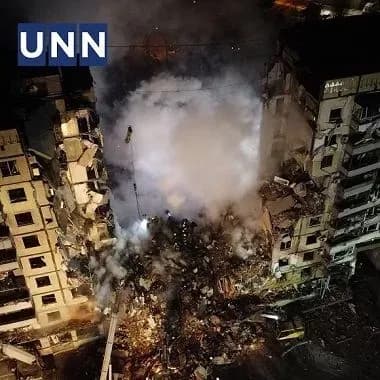 У Дніпрі під завалами будинку знайшли велику суму грошей