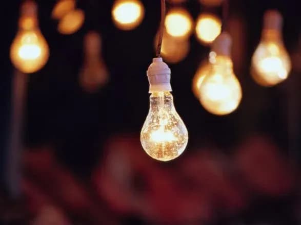 Дефіцит електрики знизився, але аварійні відключення все ще можливі - Укренерго