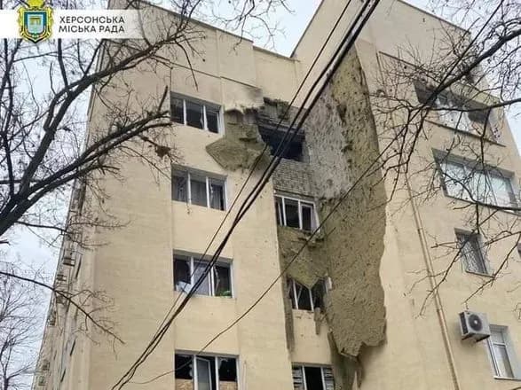 Рашисти 7 разів накрили вогнем Херсон: 1 особа загинула та 2 поранених