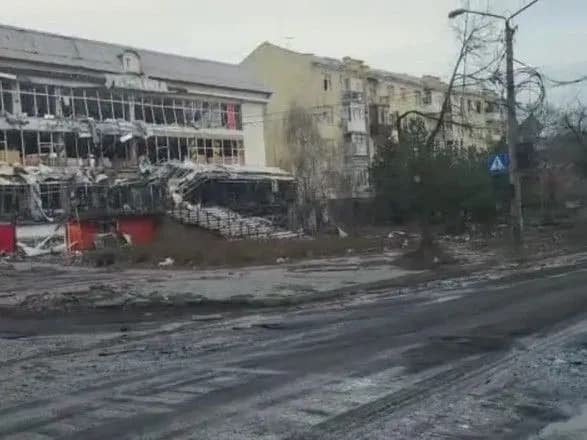 Житловий масив Бахмута опинився під обстрілом: рашисти вбили 12-річного хлопчика та поранили ще п'ятьох людей