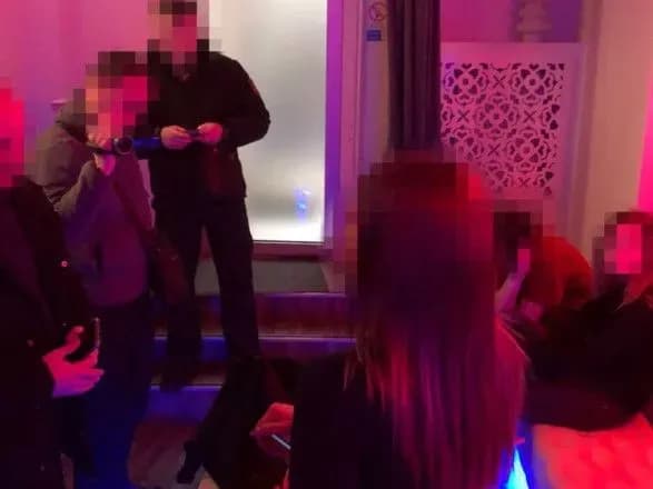 СБУ викрила керівництво Департаменту міграційної поліції на схемах “кришування” проституції