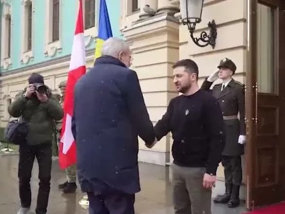 Зеленский встретился с президентом Австрии