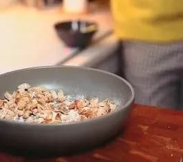 Замість попкорну та чіпсів: Клопотенко показав, як приготувати хрумку квасолю