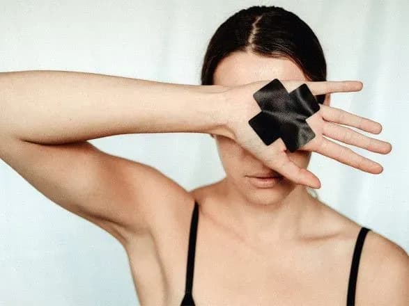 Виктимблейминг: почему чаще осуждают жертву, а не насильника