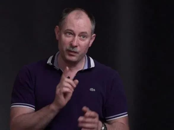 Підприємства ВПК працюють у три зміни – Жданов розповів про ситуацію з наступальною технікою у росії