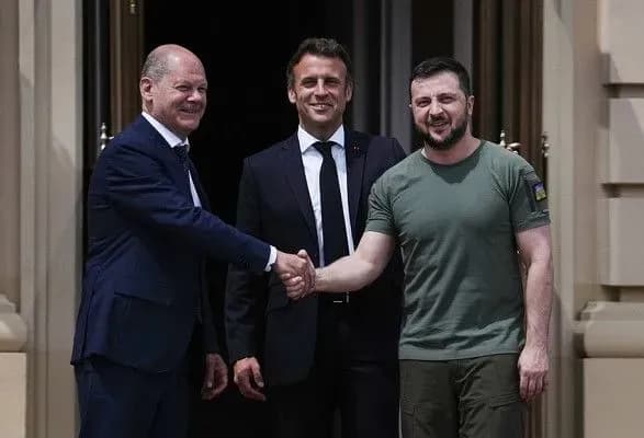 Шольц зустрінеться ввечері у Парижі із Зеленським та Макроном - ЗМІ