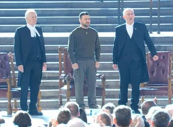 Зеленському аплодували стоячи під час його промови у британському парламенті