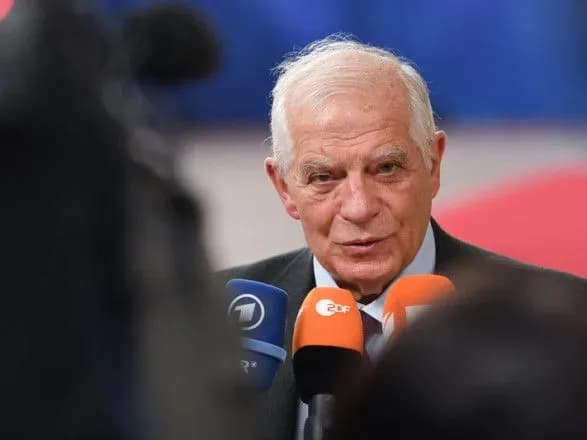 Саміт ЄС: Борель очікує більше зброї для України