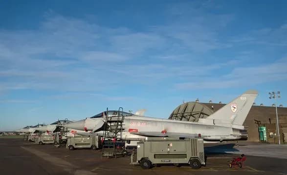 Подоляк: в 2023 році Україна отримає далекобійні ракети і штурмову авіацію