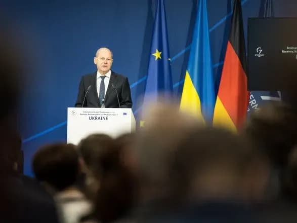 Шольц висловив оптимізм щодо поставок танків Leopard 2 Україні, як заплановано